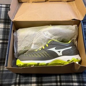 Womens 9 Spike, Mizuno Metal Softball Cleats